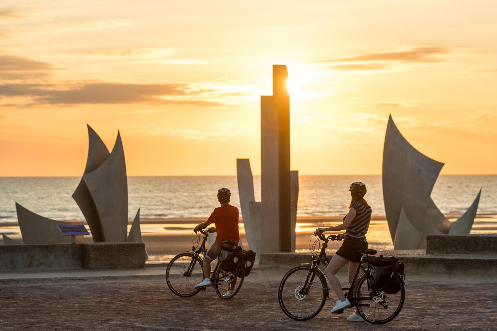 Trevieres La Fromagerie Maison Lumineuse Et Spacieuse Beau Sejour 5 Ch 2 Wc 1 Sdb Grand Jardin Clos 5Mn A Pied Commerces 10 Mn Plage Omaha Beach Proche Plages Du Debarquement מראה חיצוני תמונה